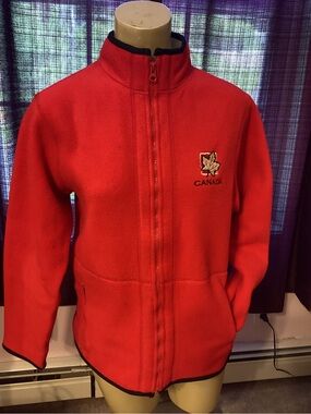 Twisted Red Canada Embroidered Maple Leaf Fleece Jacket